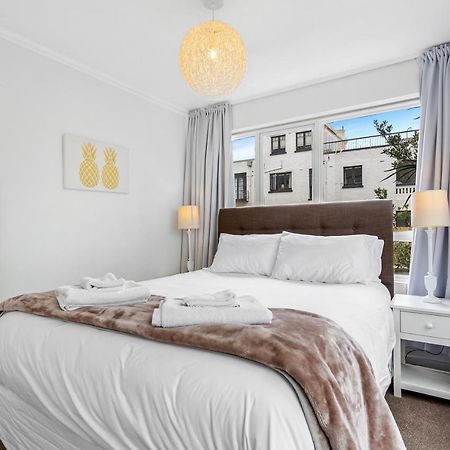 One Bedroom Apartment, Heart Of Newmarket Окленд Екстер'єр фото