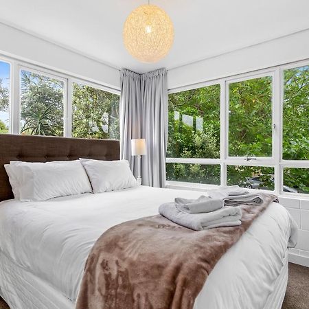 One Bedroom Apartment, Heart Of Newmarket Окленд Екстер'єр фото