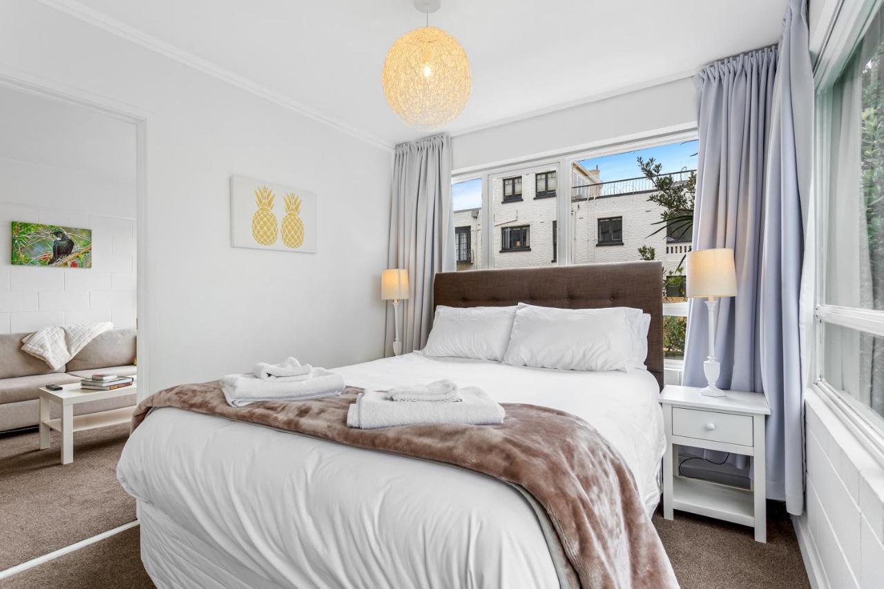 One Bedroom Apartment, Heart Of Newmarket Окленд Екстер'єр фото